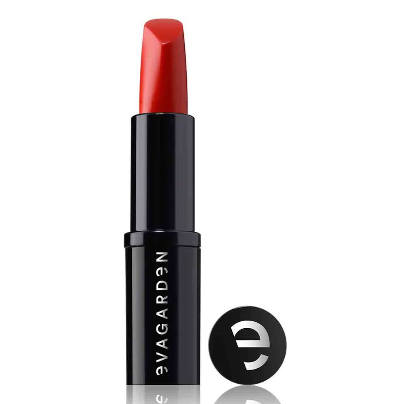 Il rossetto Care Colour EVAGARDEN è la combinazione perfetta tra un lussuoso rossetto dal colore intenso con un elisir di bellezza.