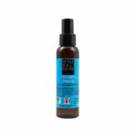 Fluido spray a base di estratti lenitiviquali calendula, camomilla da applicare come fissante per make up.